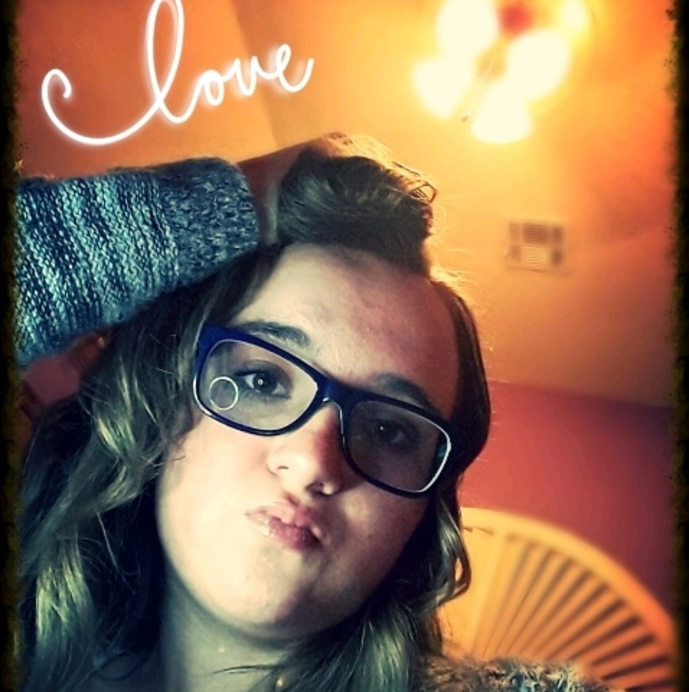 Meet your Posher, Haylie